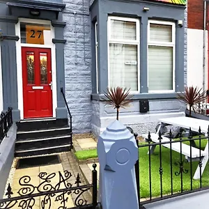 ***** Guest house Q - United Kingdom